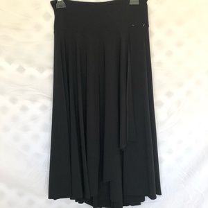 Black flairy slinky skirt